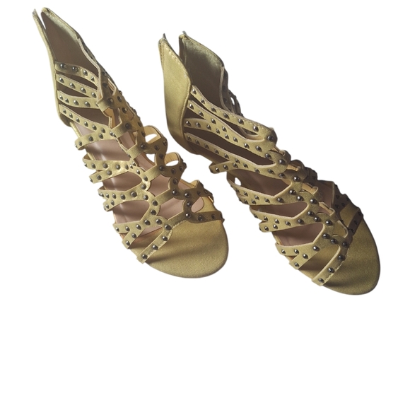 Yellow gladiator sandals new size 7 - Picture 4 of 8